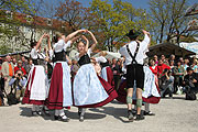 Er&ouml;ffnung mit Volkstanz (Foto. Martin Schmitz)